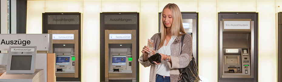 Raiffeisenbank Eg Leezen Bargeld Kontoauszuge Bic Genodef1lzn